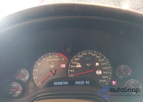 2001 Chevrolet Corvette z USA, uszkodzony, nr VIN 1G1YY32GX15114897